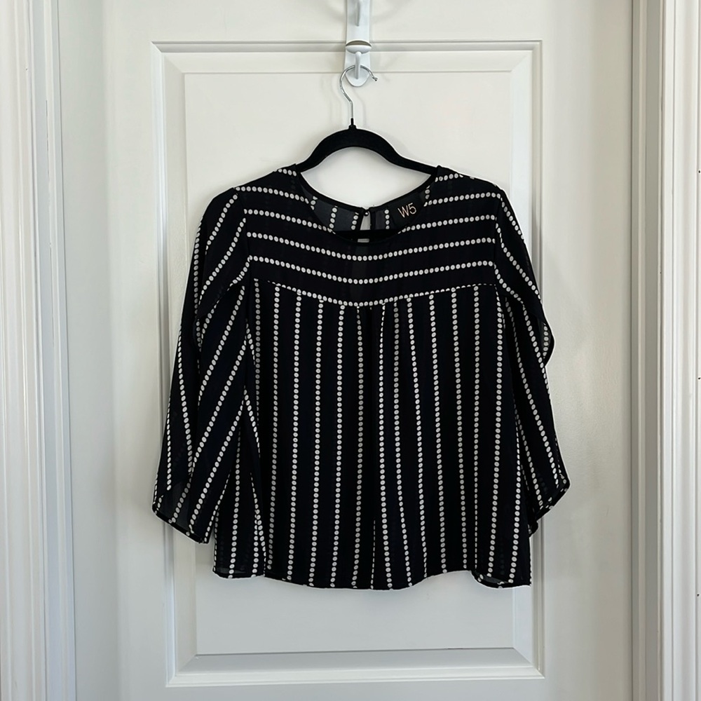 W5 by Anthropologie polka dot split sleeve size small